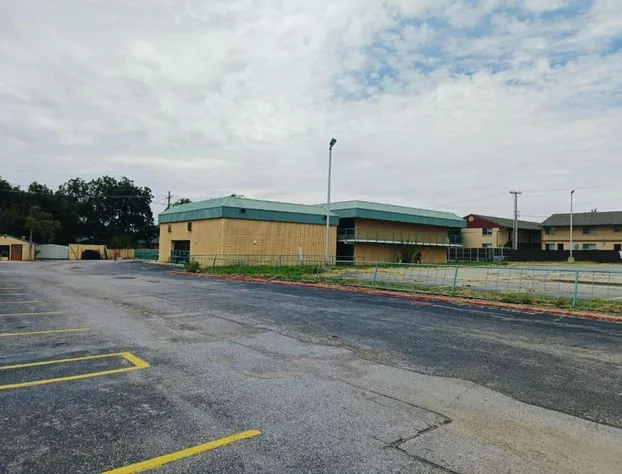 Capital O Travelers Inn Lawton Fort Sill hotel detail image 4