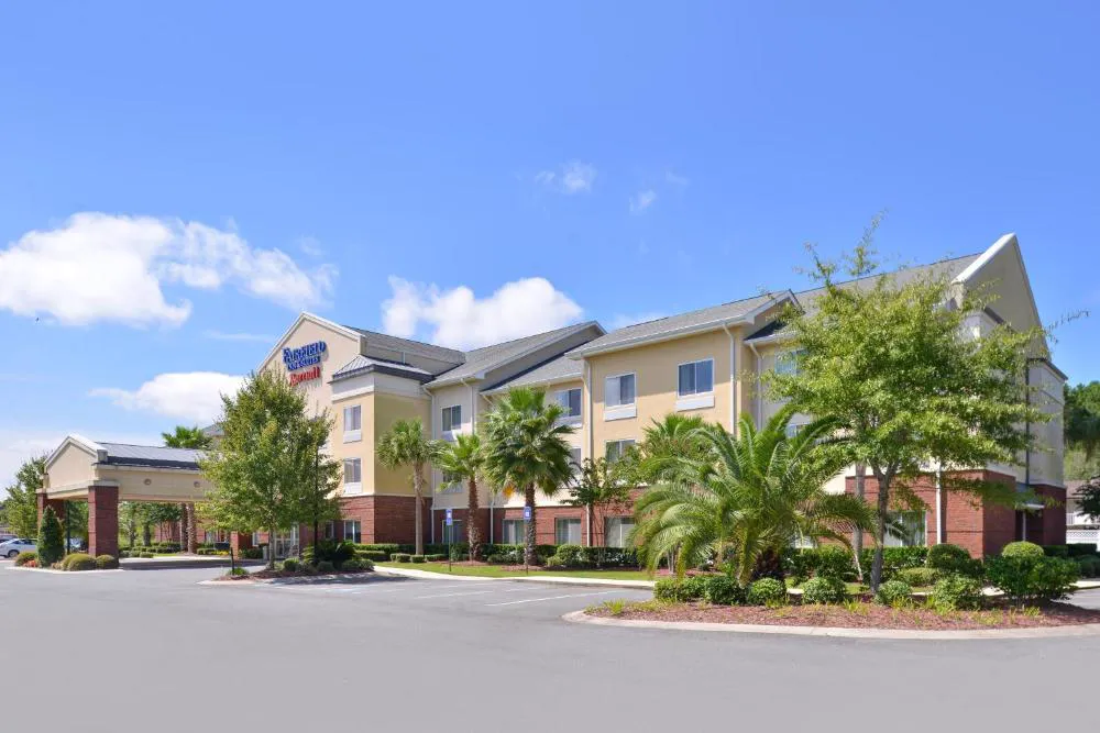 Fairfield Inn & Suites by Marriott Kingsland hotel hero