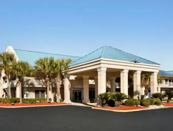 Days Inn by Wyndham Kingsland GA hotel detail image 1