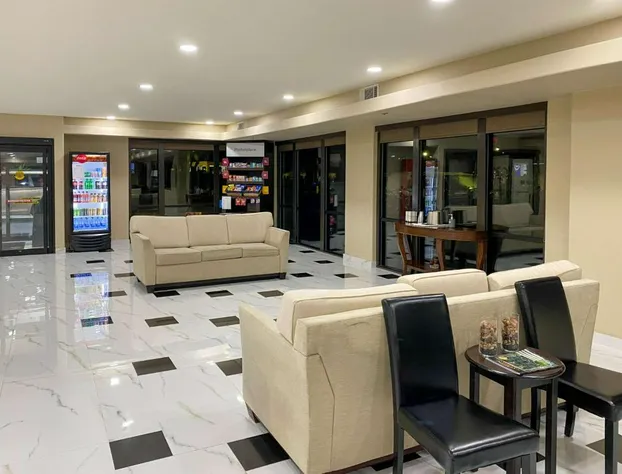 Comfort Suites Kings Bay Naval Base Area hotel detail image 4