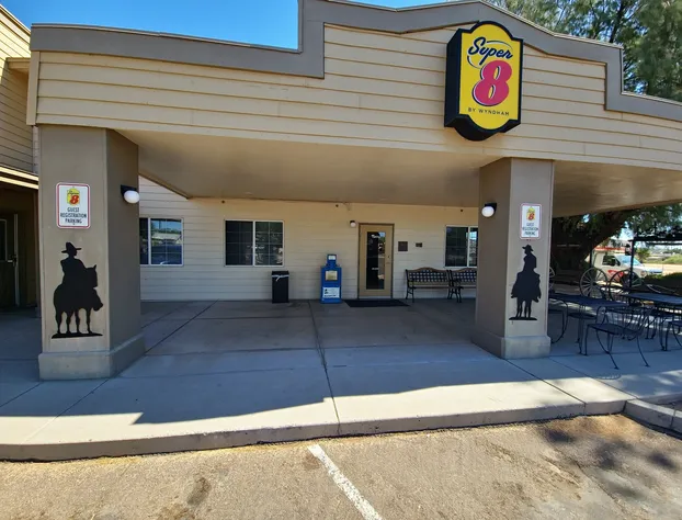 Super 8 by Wyndham Wickenburg AZ hotel detail image 4