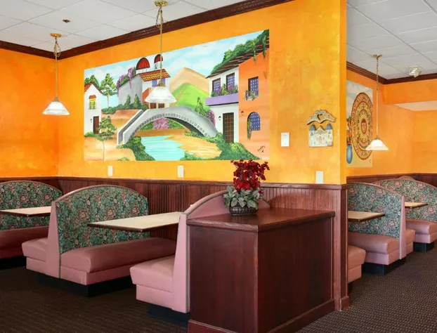 Ramada by Wyndham Wytheville hotel detail image 1