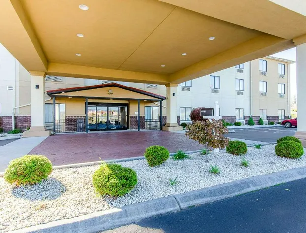 Comfort Suites Wytheville hotel detail image 1