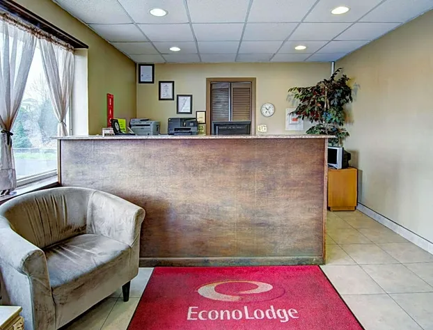 Econo Lodge Wytheville I-77 & I-81 hotel detail image 3