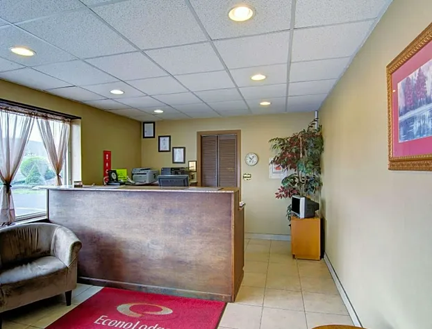 Econo Lodge Wytheville I-77 & I-81 hotel detail image 4