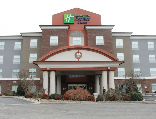 Holiday Inn Express and Suites Wytheville by IHG hotel detail image 1