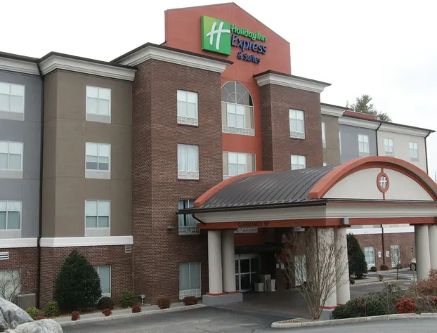Holiday Inn Express and Suites Wytheville by IHG hotel detail image 3