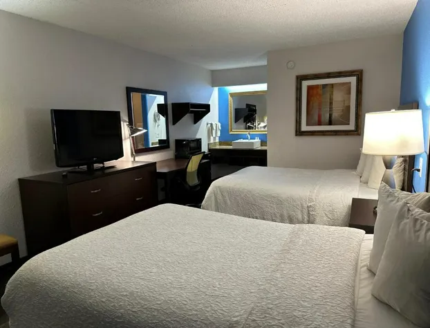 American Inn and Suites Bishop hotel detail image 4