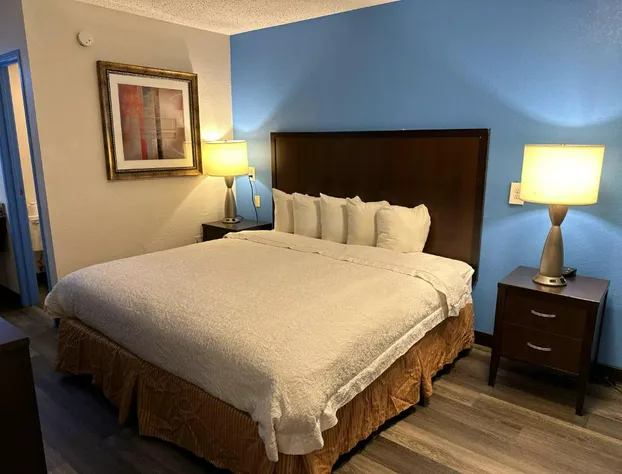 American Inn and Suites Bishop hotel detail image 3