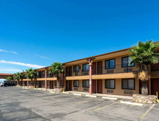 Days Inn by Wyndham Alamogordo/White Sands hotel detail image 1