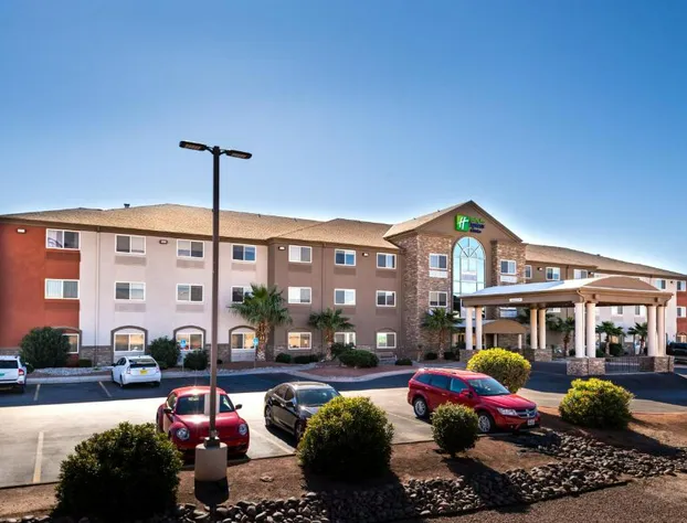 Holiday Inn Express Hotel & Suites Alamogordo Hwy 54/70 by IHG hotel detail image 3