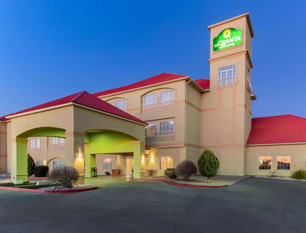 La Quinta Inn & Suites by Wyndham Hobbs hotel detail image 1