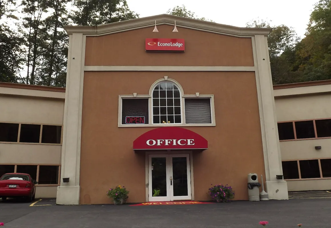 Econo Lodge Montpelier I-89 hotel hero