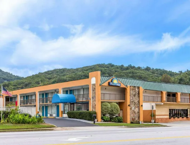 Days Inn by Wyndham Clayton hotel detail image 1