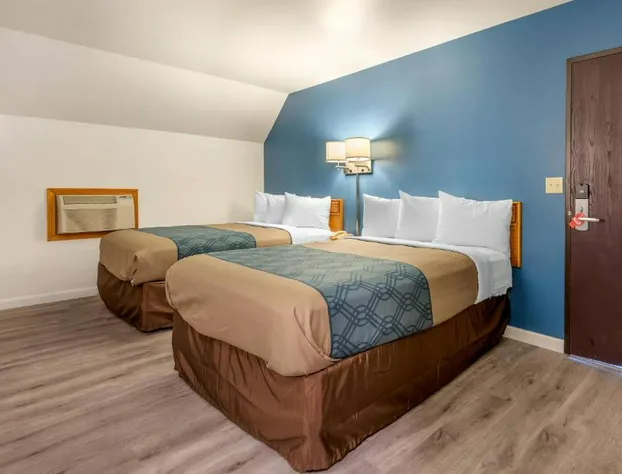 Econo Lodge Saint Albans hotel detail image 4