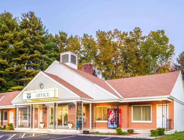 Knights Inn Lenox hotel detail image 1