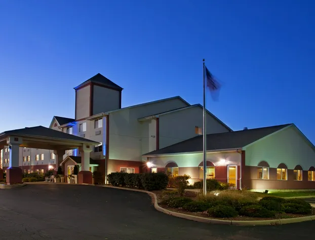 Holiday Inn Express Mt Vernon by IHG hotel detail image 3