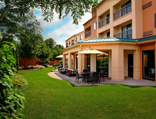 Courtyard by Marriott Newark Granville hotel detail image 1