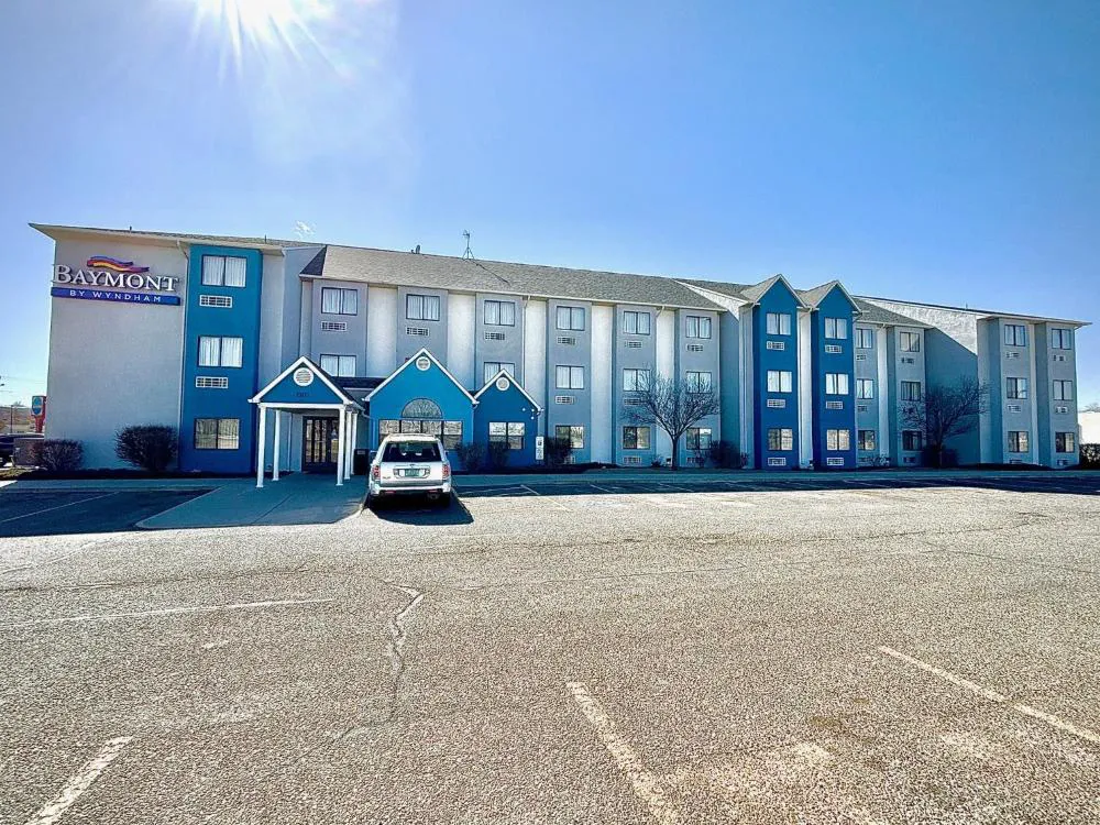 Baymont Inn by Wyndham Farmington hotel hero