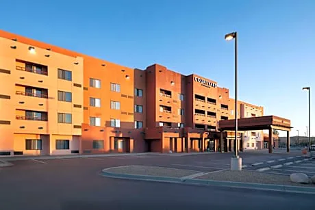 Courtyard by Marriott Farmington hotel hero