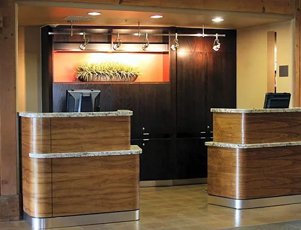 Courtyard by Marriott Farmington hotel detail image 2