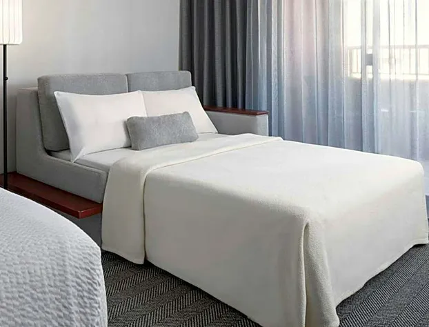 Courtyard by Marriott Farmington hotel detail image 4