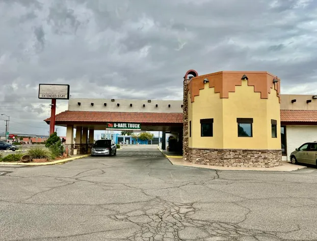 Brentwood Inn & Garden hotel detail image 1