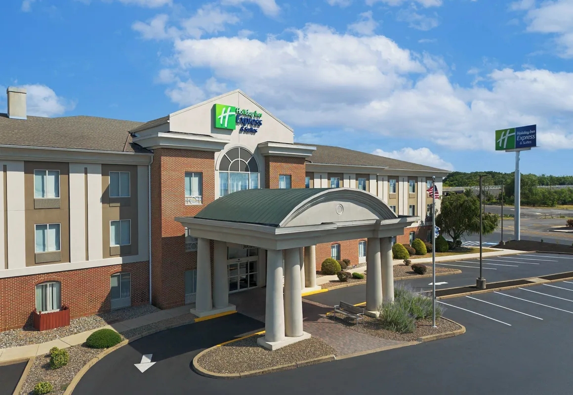 Holiday Inn Express Hotel & Suites Chambersburg by IHG hotel hero