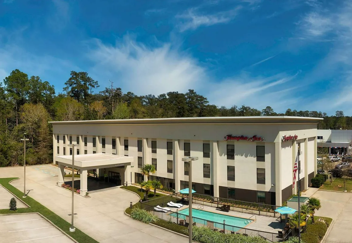 Hampton Inn Covington hotel hero