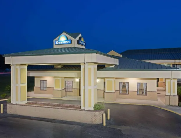 Days Inn by Wyndham Hammond hotel detail image 1