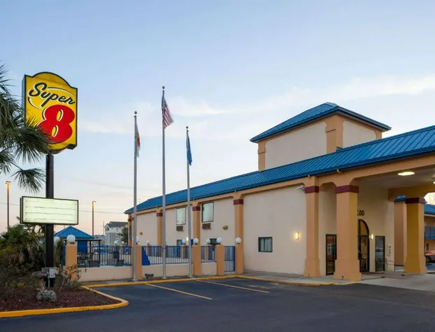 Super 8 by Wyndham Hammond hotel detail image 1