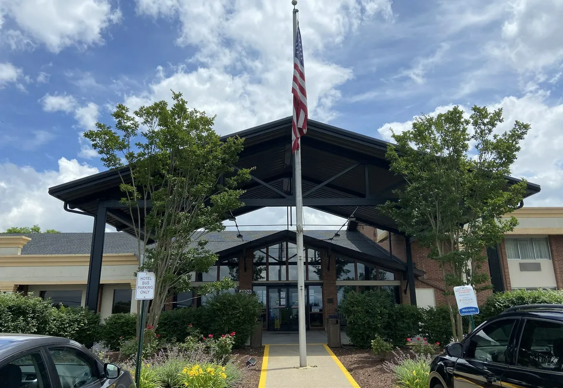 Clarion Inn Harpers Ferry - Charles Town hotel hero