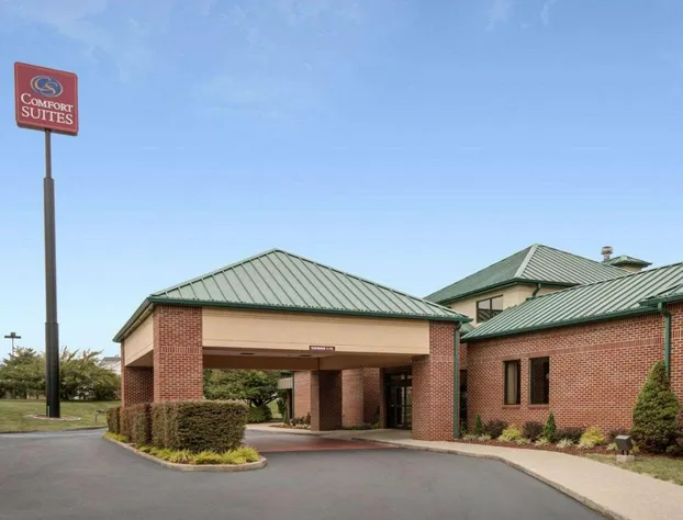 Comfort Suites Parkersburg South hotel detail image 1