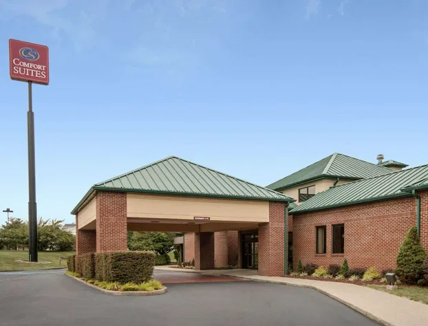 Comfort Suites Parkersburg South hotel detail image 1