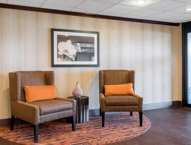 Hampton Inn Parkersburg-Mineral Wells hotel detail image 4