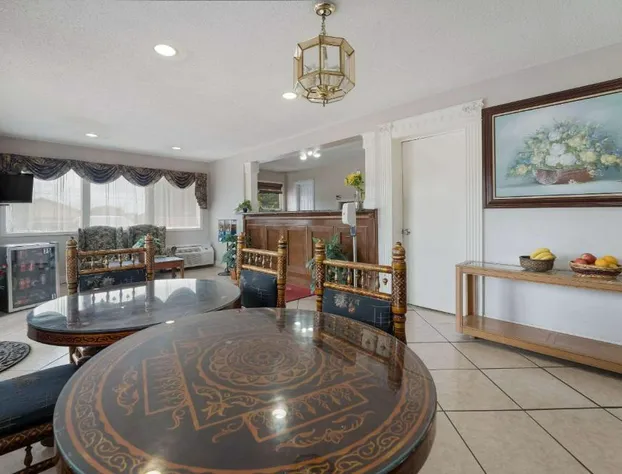 Econo Lodge Thomaston hotel detail image 3