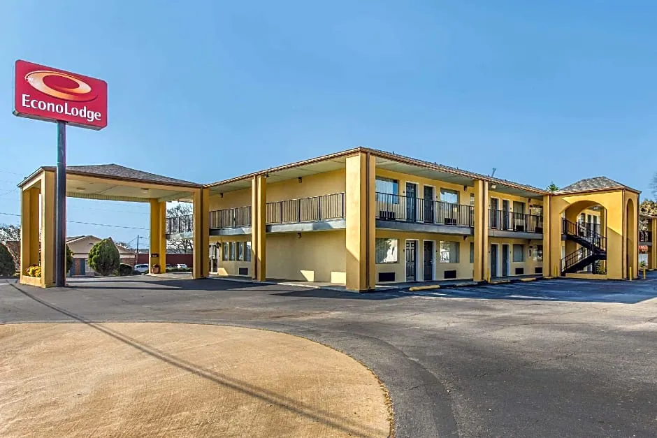 Econo Lodge Thomaston hotel hero