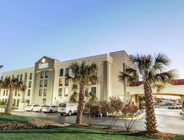 Comfort Inn & Suites Athens North hotel detail image 1