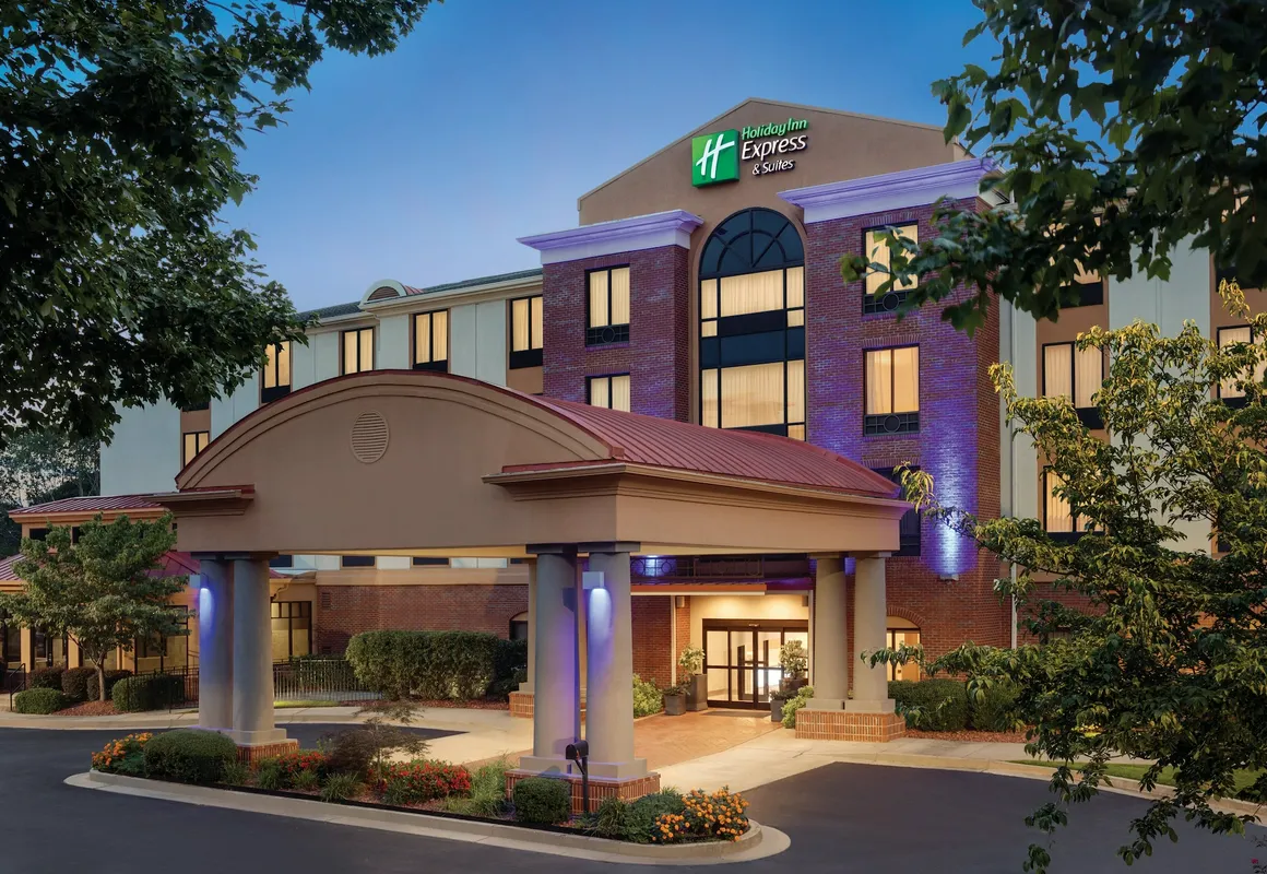 Holiday Inn Express Hotel & Suites Lavonia by IHG hotel hero