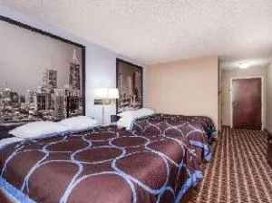 Super 8 by Wyndham Tallapoosa hotel detail image 3