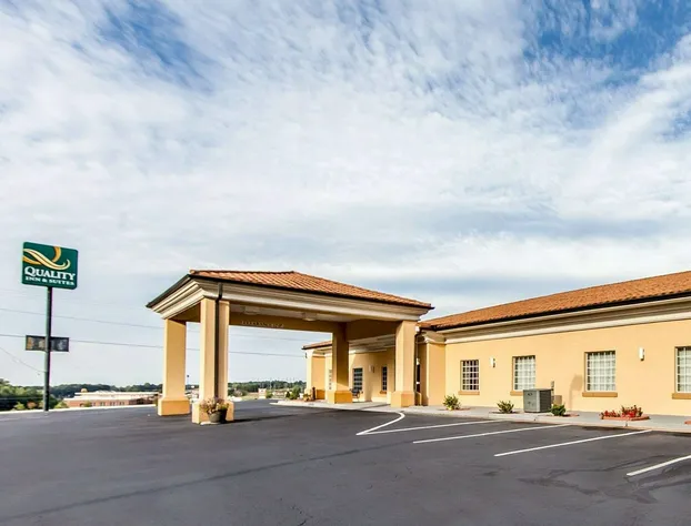 Quality Inn & Suites Bremen hotel detail image 1