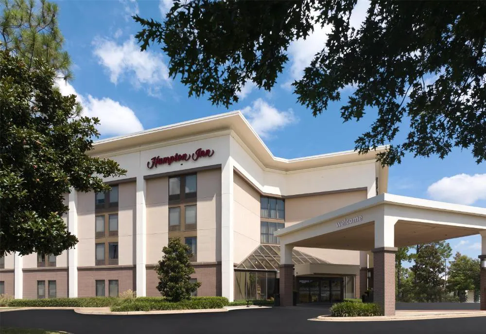 Hampton Inn Meridian hotel hero