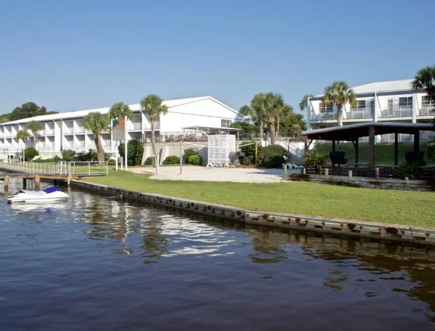 Marina Bay Resort hotel detail image 3