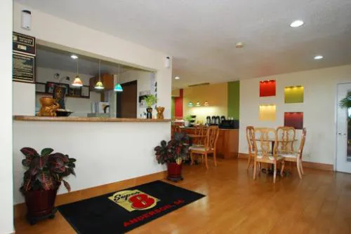 Super 8 by Wyndham Anderson/Clemson Area hotel detail image 1