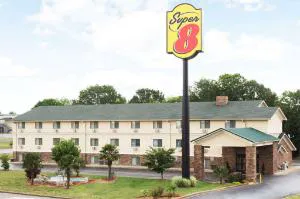 Super 8 by Wyndham Anderson/Clemson Area hotel hero