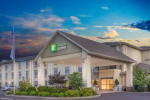 Holiday Inn Express Bloomsburg by IHG hotel hero