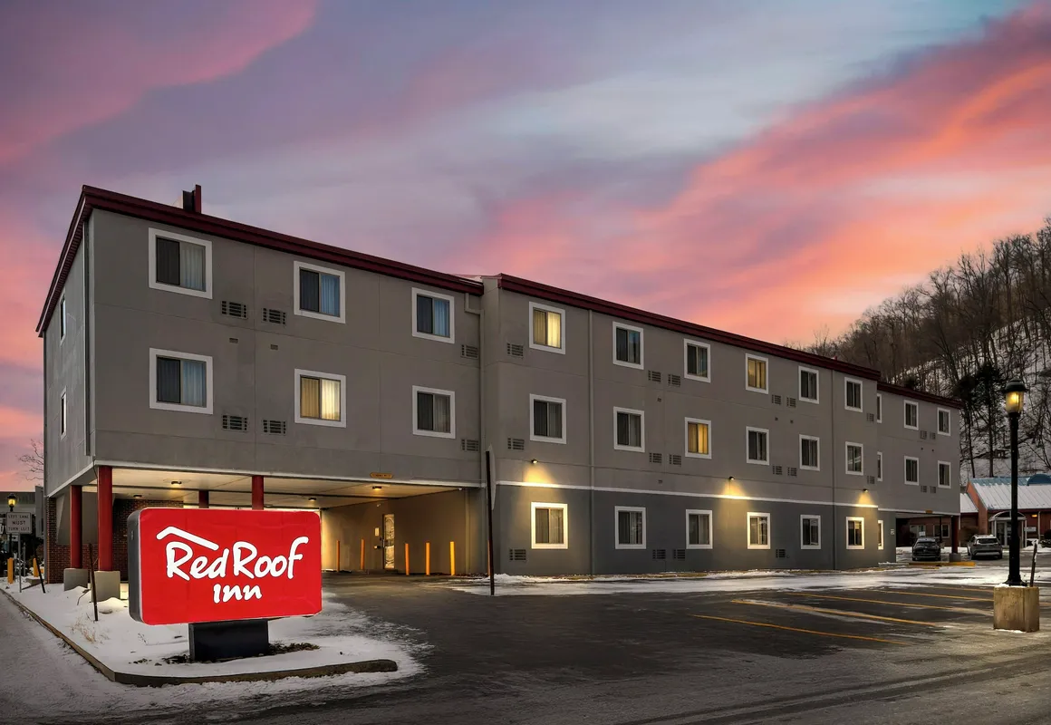 Red Roof Inn Johnstown hotel hero