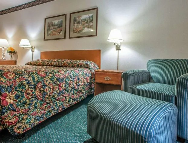 Rodeway Inn Bedford hotel detail image 2