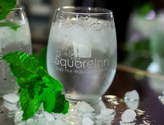 Square Inn hotel detail image 3