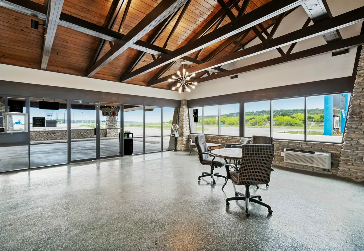 Segovia Lodge Junction TX I -10 hotel hero